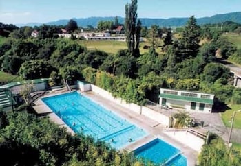 Opal Hot Springs & Holiday Park,Katikati>>Hamilton,3 star