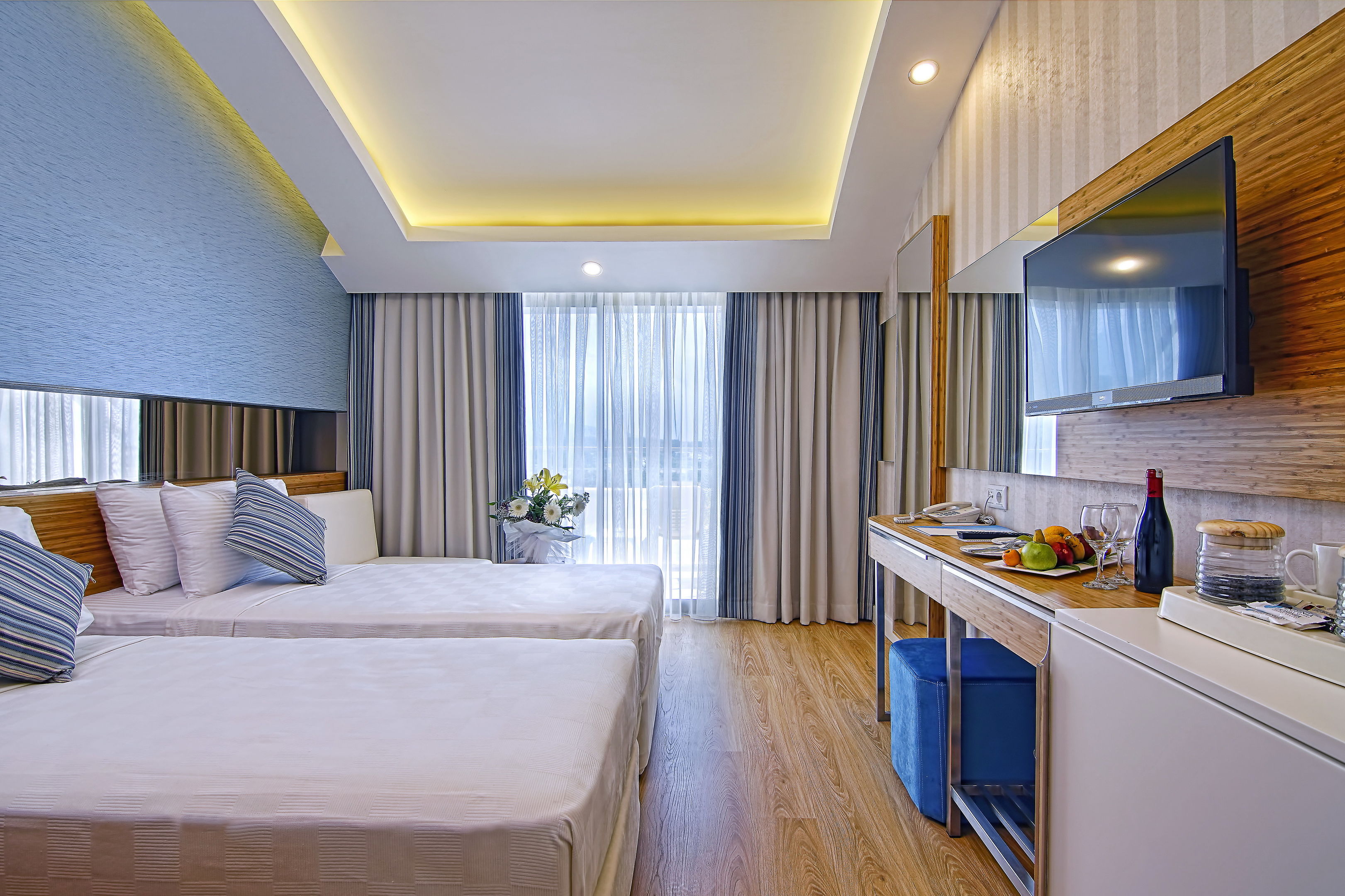 dosinia luxury resort
