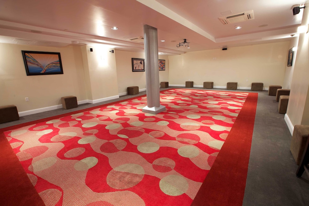 nesva hotel