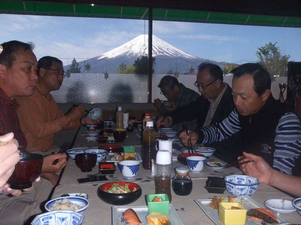 kawaguchiko station inn