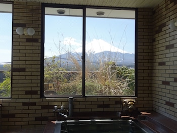 kawaguchiko station inn