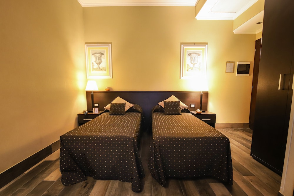 hotel latinum