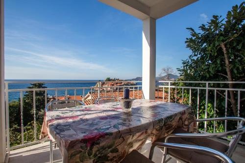sun rose apartments sveti stefan