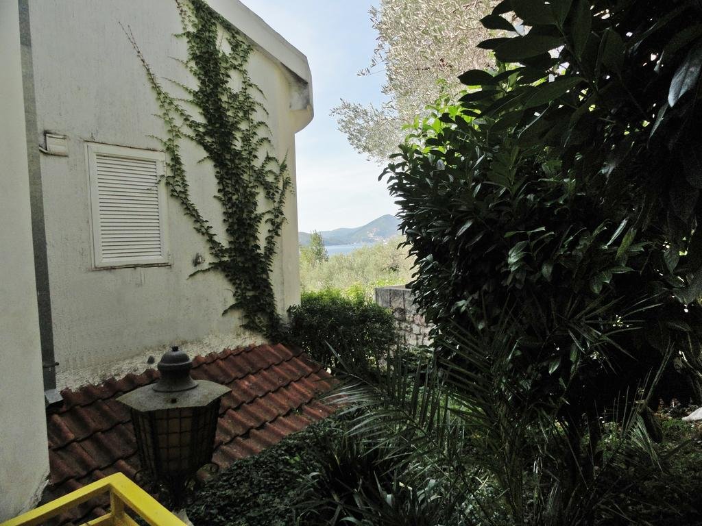 sun rose apartments sveti stefan