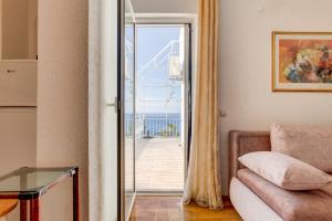 sun rose apartments sveti stefan