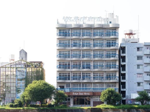 riverside hotel shoei
