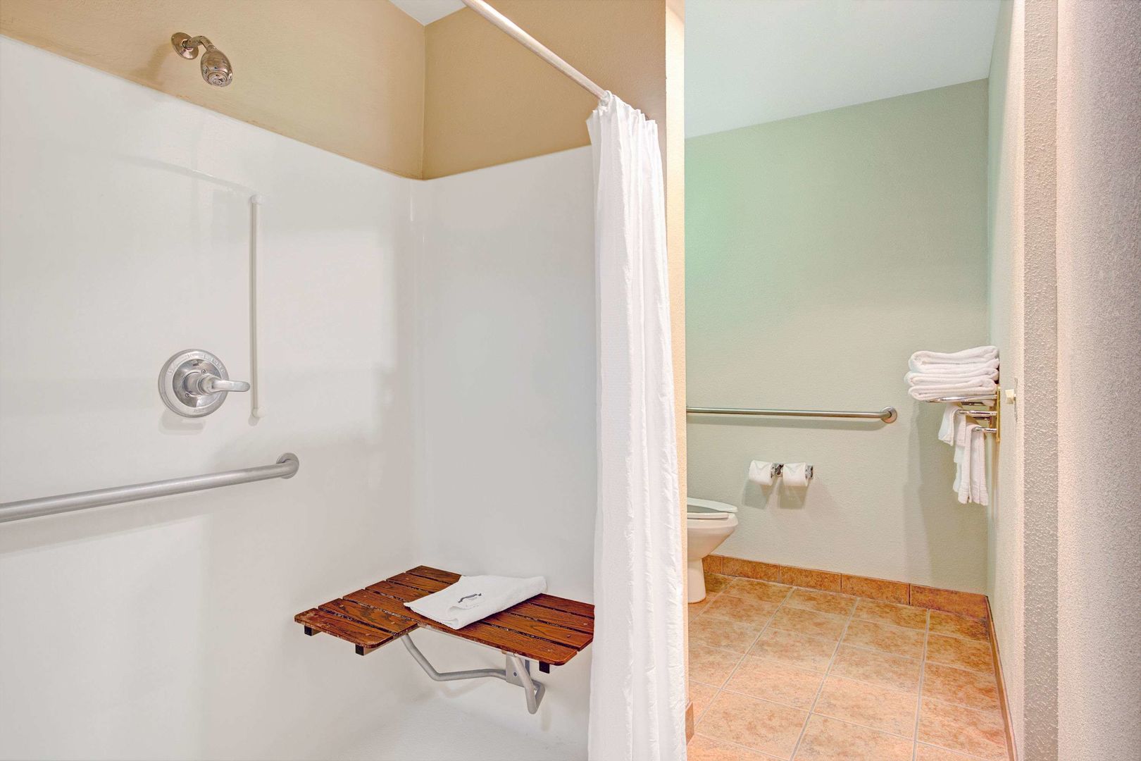 microtel inn and suites by wyndham burlington