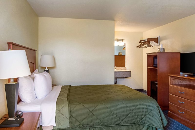 super 8 by wyndham vancouver east