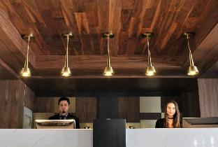 Empire Suites,Laval>>Centre-Ville,4 star