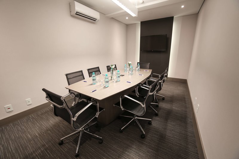 nh curitiba the five