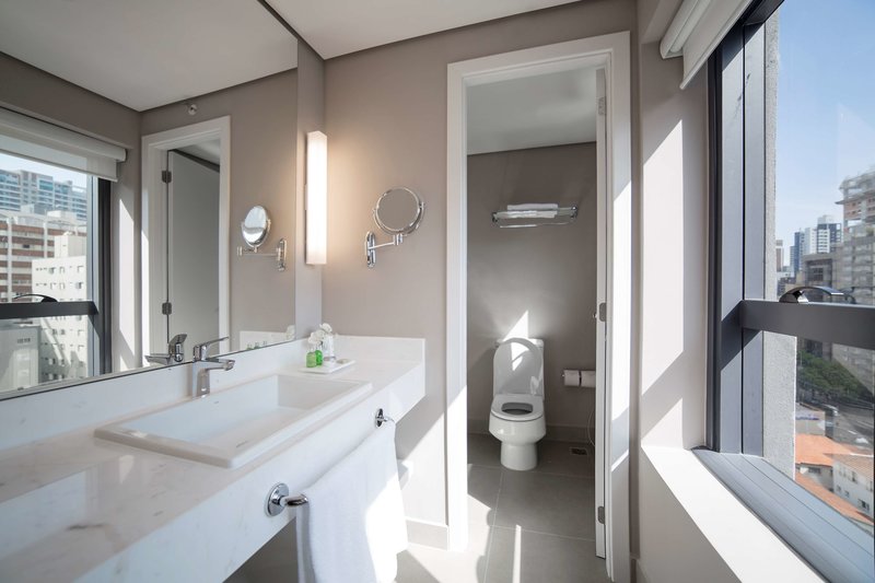 nh curitiba the five