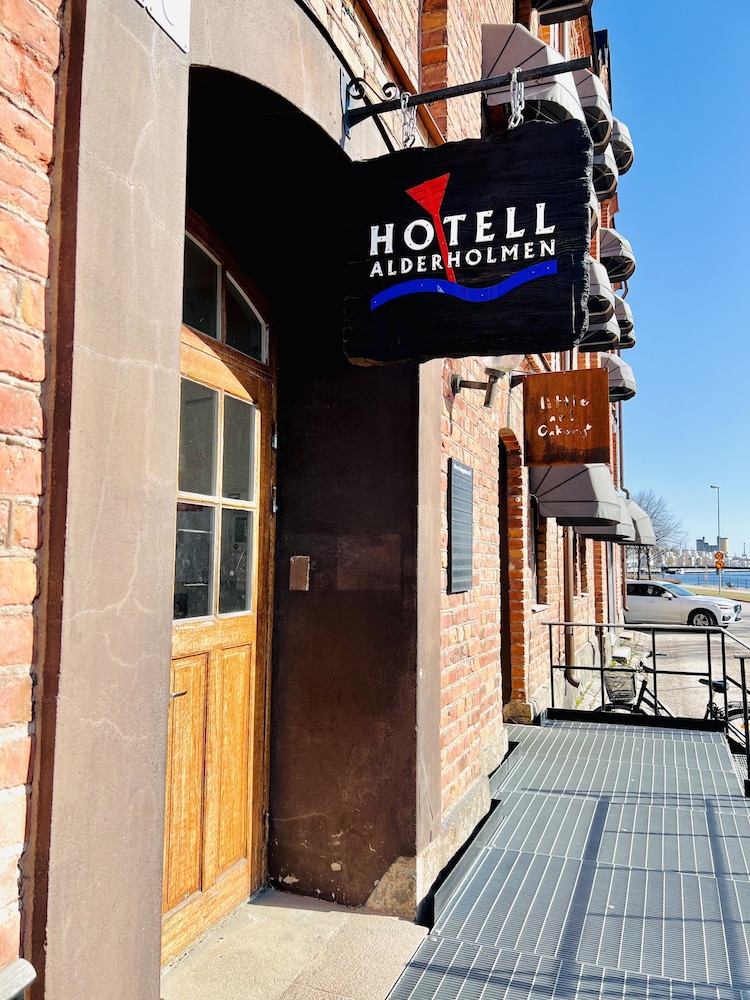 hotell alderholmen