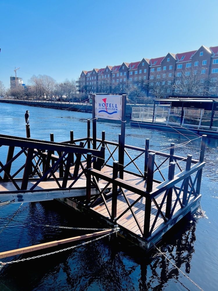 hotell alderholmen