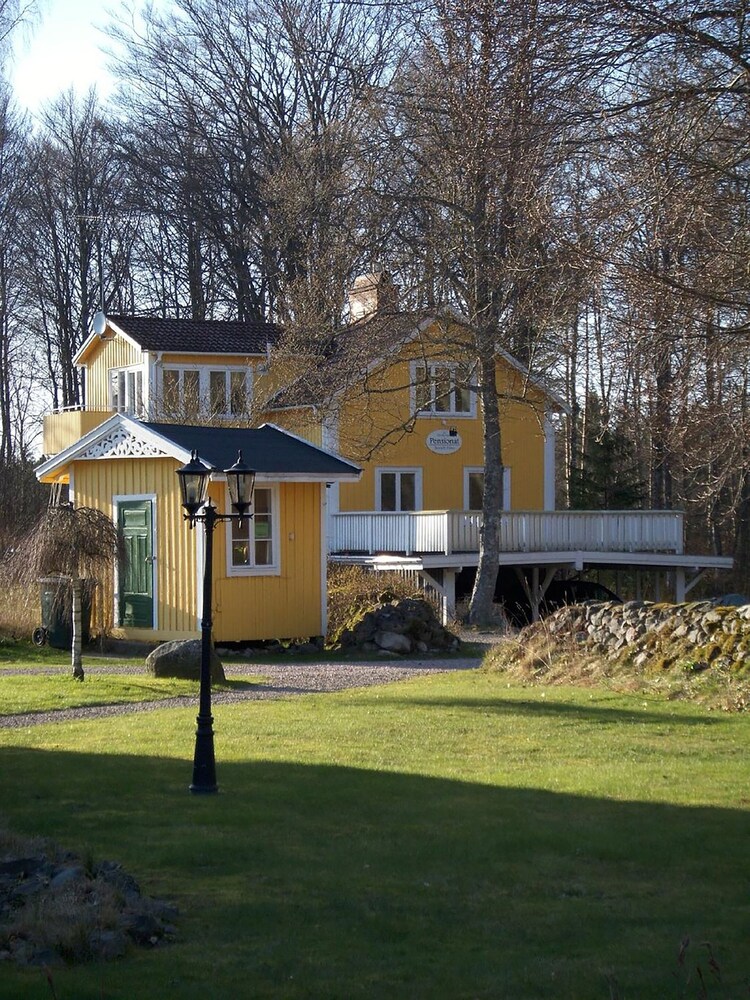 hotel and pensionat bjorkelund