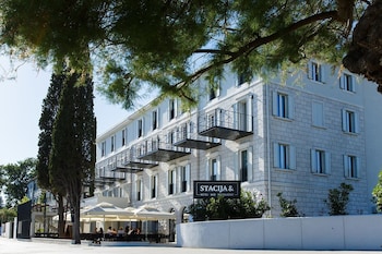 hotel stacija