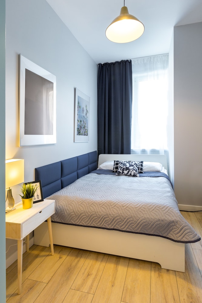 friendhouse apartments