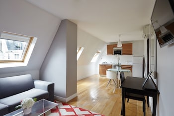 apartments du louvre le marais