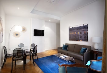 apartments du louvre le marais