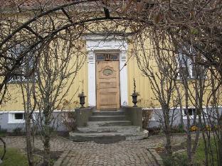 5 ans bed and breakfast