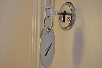 5 ans bed and breakfast