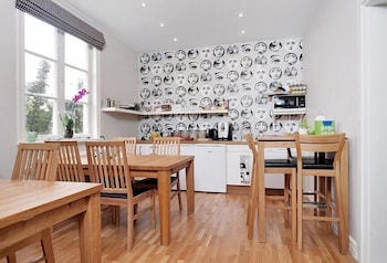 5 ans bed and breakfast