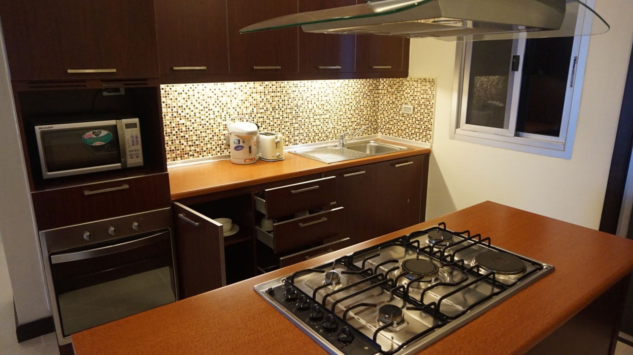 grand asoke suites boutique residence