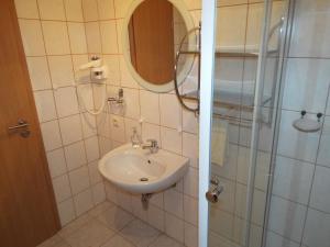 hotel garni zum reinhartswald