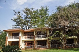 Hunters Lodge - Kiboko,Kiboko>>Emali,4 star