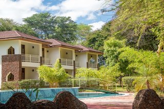 Hunters Lodge - Kiboko,Kiboko>>Emali,4 star