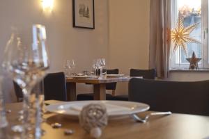 gasthaus zum halbmond