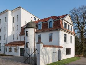 Boardinghouse Rathsmuhle,Cologne>>Aachen,3 star