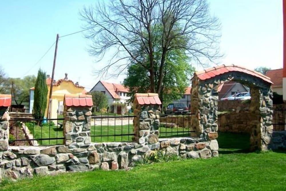 penzion zamek lesany