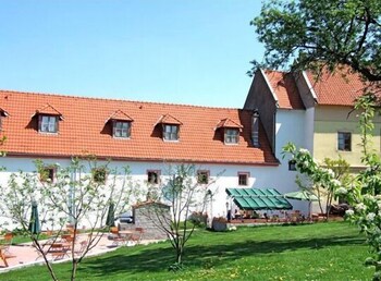 penzion zamek lesany