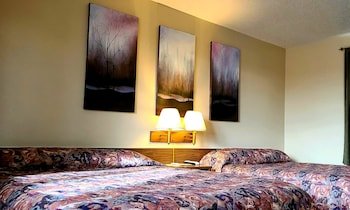 silver moon motel and suites