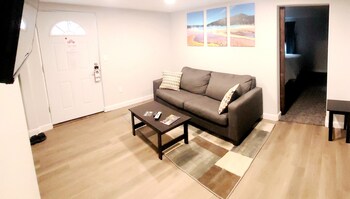 Silver Moon Motel And Suites,,2 star