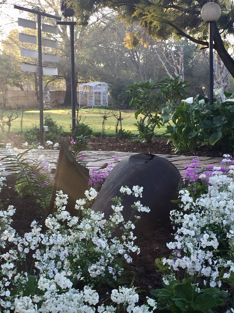 Elsje's Country Inn - Guesthouse,In Kempton Park,2 star