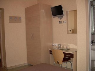 hotel elide