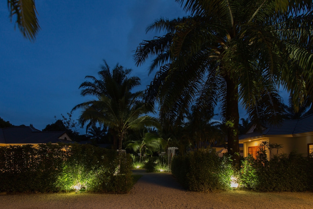 alisea pool villas