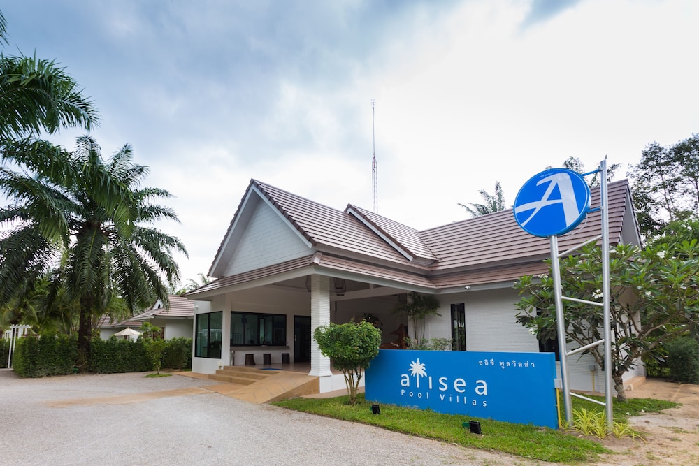 alisea pool villas