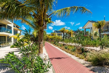delfins beach resort bonaire tapestry collection by hilton
