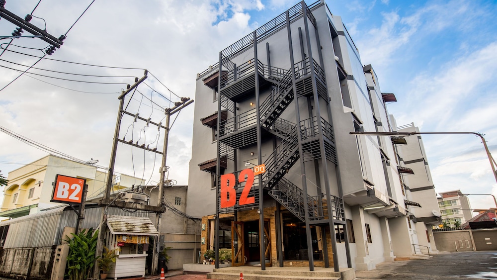 b2 chiang rai night bazaar boutique and budget hotel