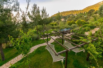 olympos mountain lodge