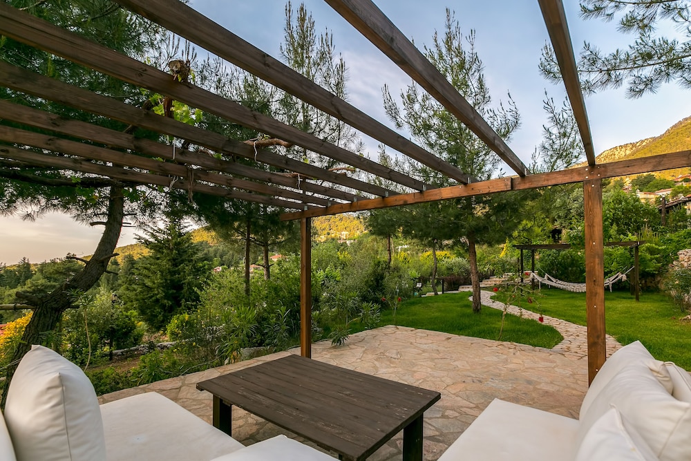 olympos mountain lodge