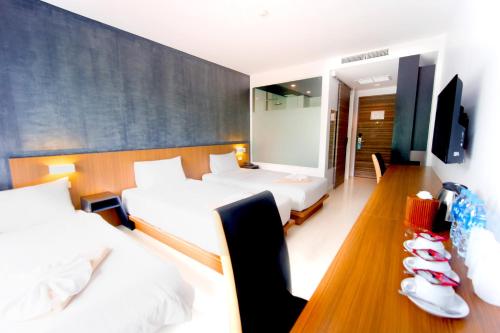 phoenix grand hotel