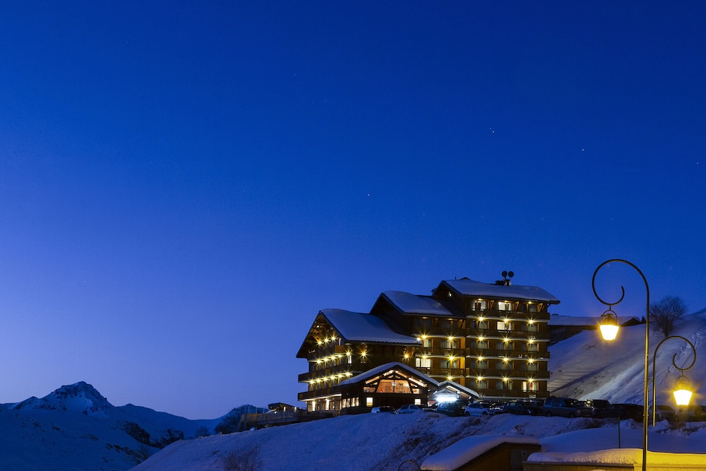 ours blanc hotel and spa