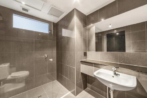 summer house backpackers melbourne