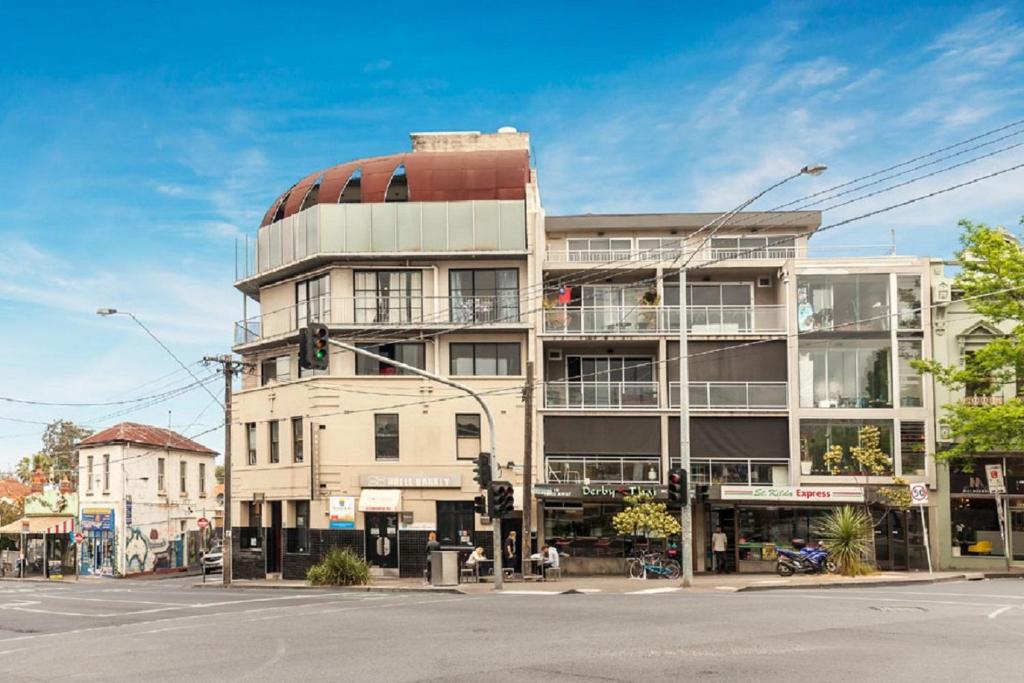 summer house backpackers melbourne