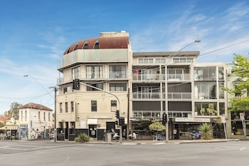 summer house backpackers melbourne