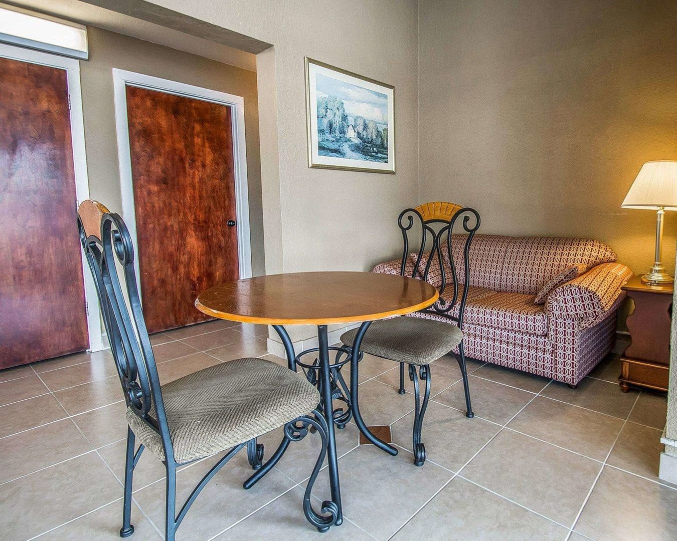 rodeway inn gainesville university area
