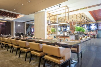 Crowne Plaza Lanzhou, An Ihg Hotel,Gansu>>Lanzhou,4.5 star